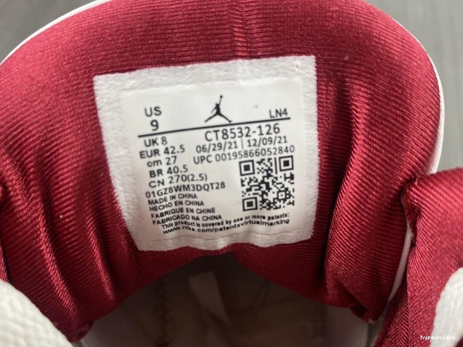 HYPE Cardinal Red CT8532-126 Jordan 3 Retro 0812